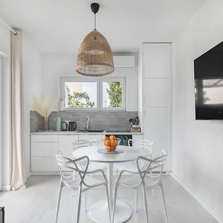 Attractive In Slatine Apartment *